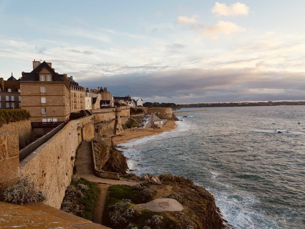 remparts à saint malo intra muros